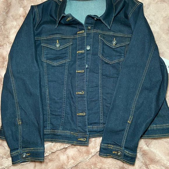 Just Fab Denim Jacket - Picture 4 of 5